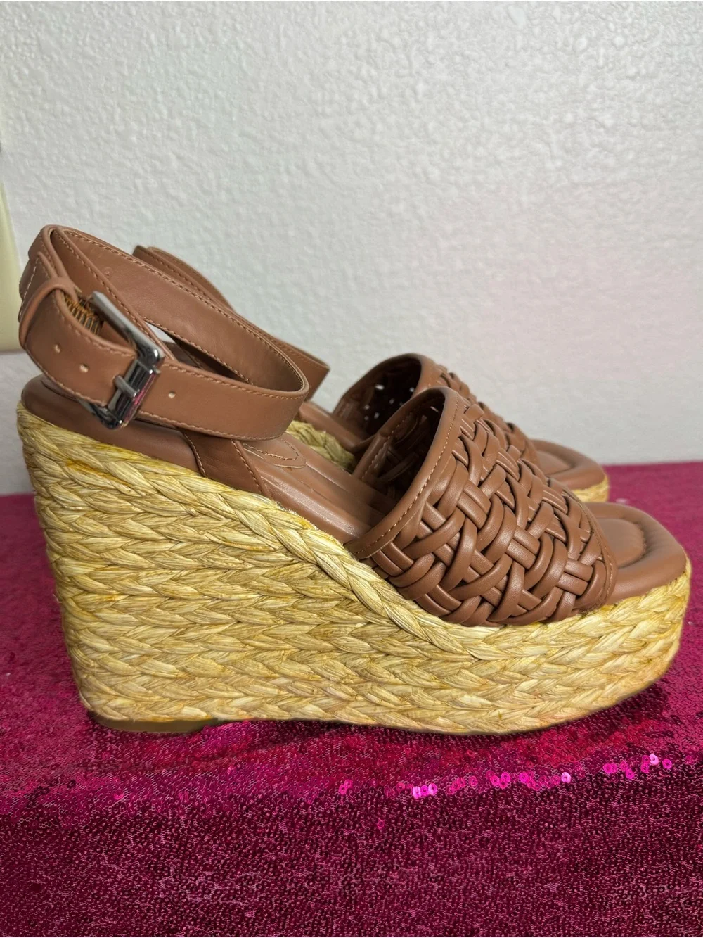 MARCH FISHER 🤎 Tan Woven Leather Espadrille Wedge Sandals (Women’s 8.5)